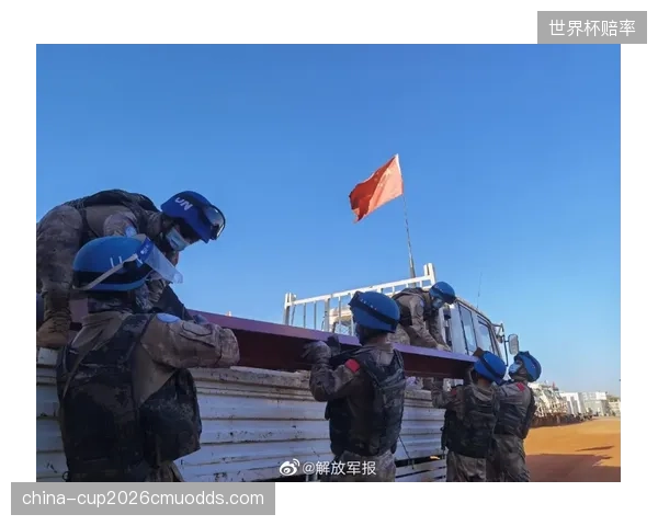 约旦队中场工兵属性明显，其覆盖范围和拦截能力是保护防线的第一道屏障。